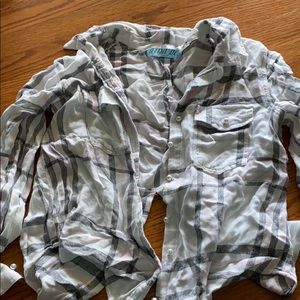 Flannel with slit in back and pearls for buttons